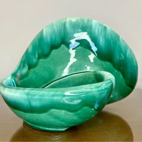 Vintage MCM TV Lamp - Planter, Green Drip Glaze, Shell Design Ambient Light Vibe - Picture 4 of 17